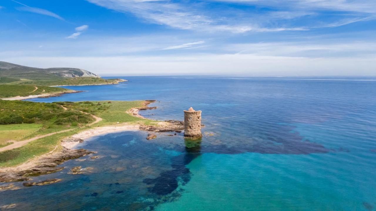 La Marine Hotel Luri Kültér fotó