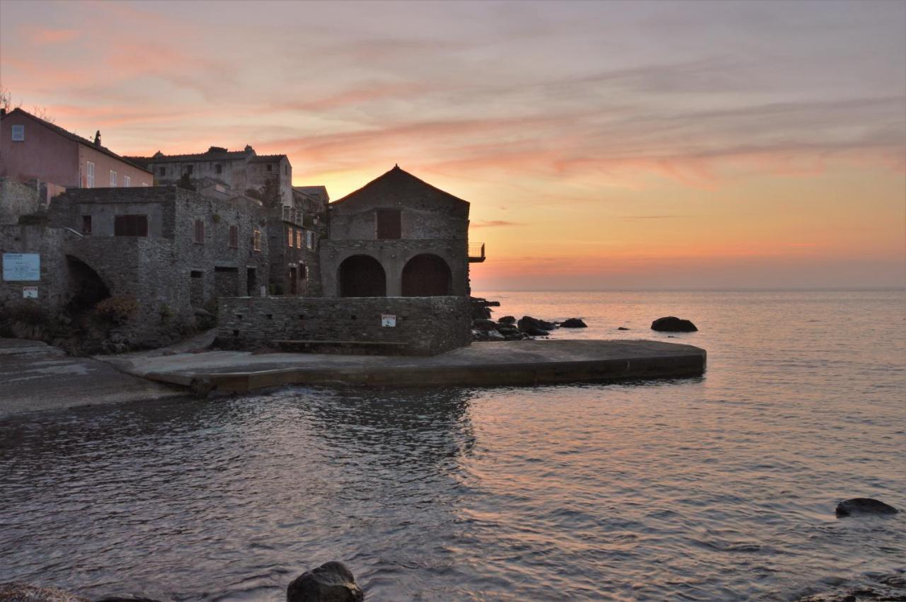 La Marine Hotel Luri Kültér fotó